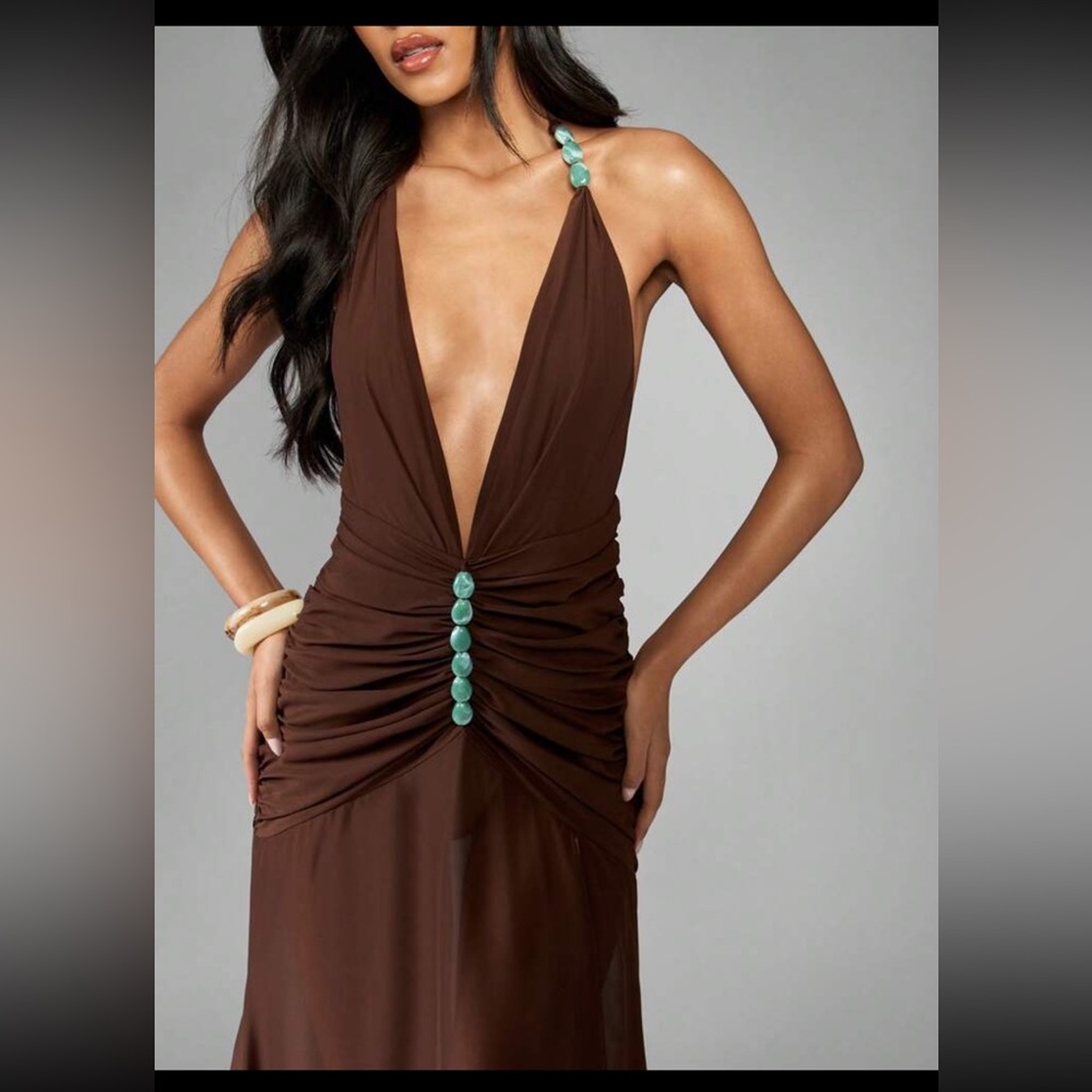 Brown Plunge Neck Sleeveless Gown - Picture 3 of 5